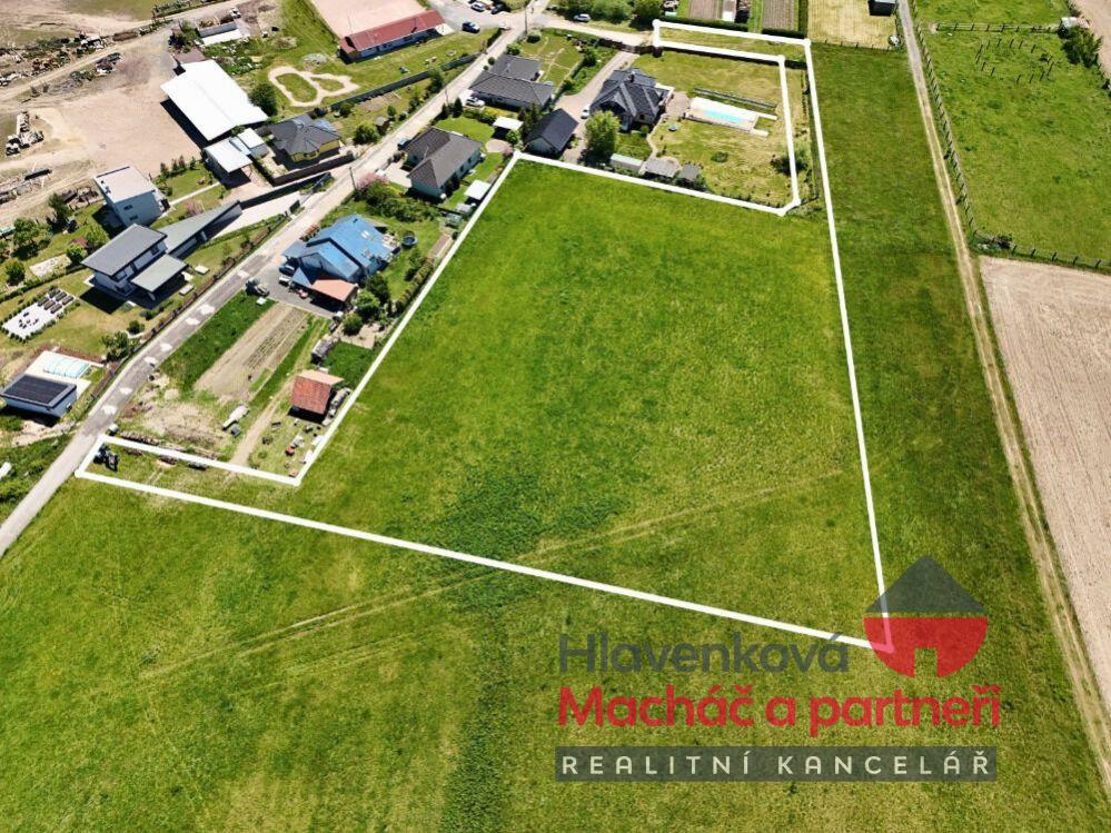 Prodej stavebního pozemku 8 489 m, Borek, okres Pardubice
