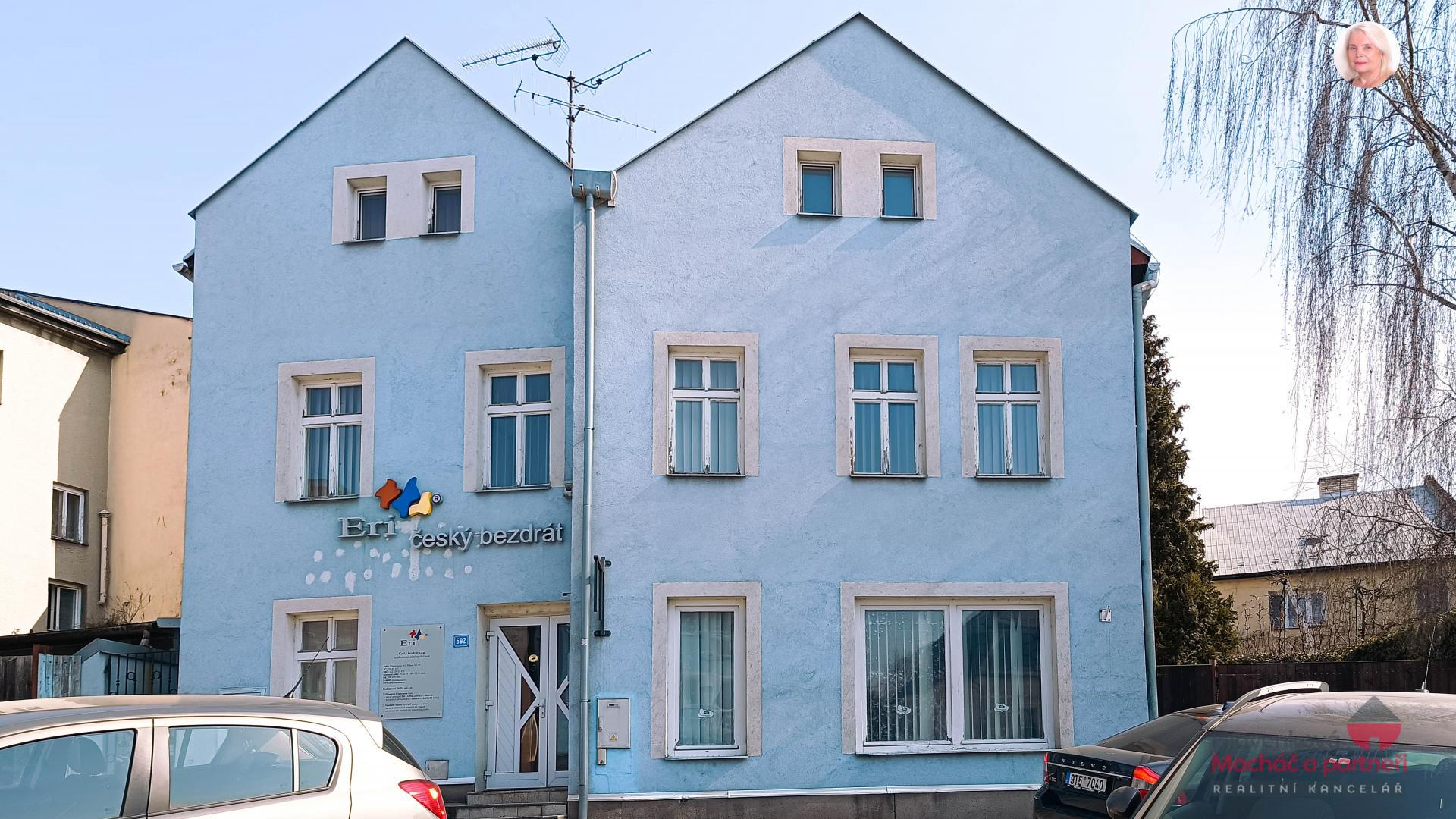 Investičně zajímavá nemovitost v Příboře  kombinace komerčních a bytových prostor