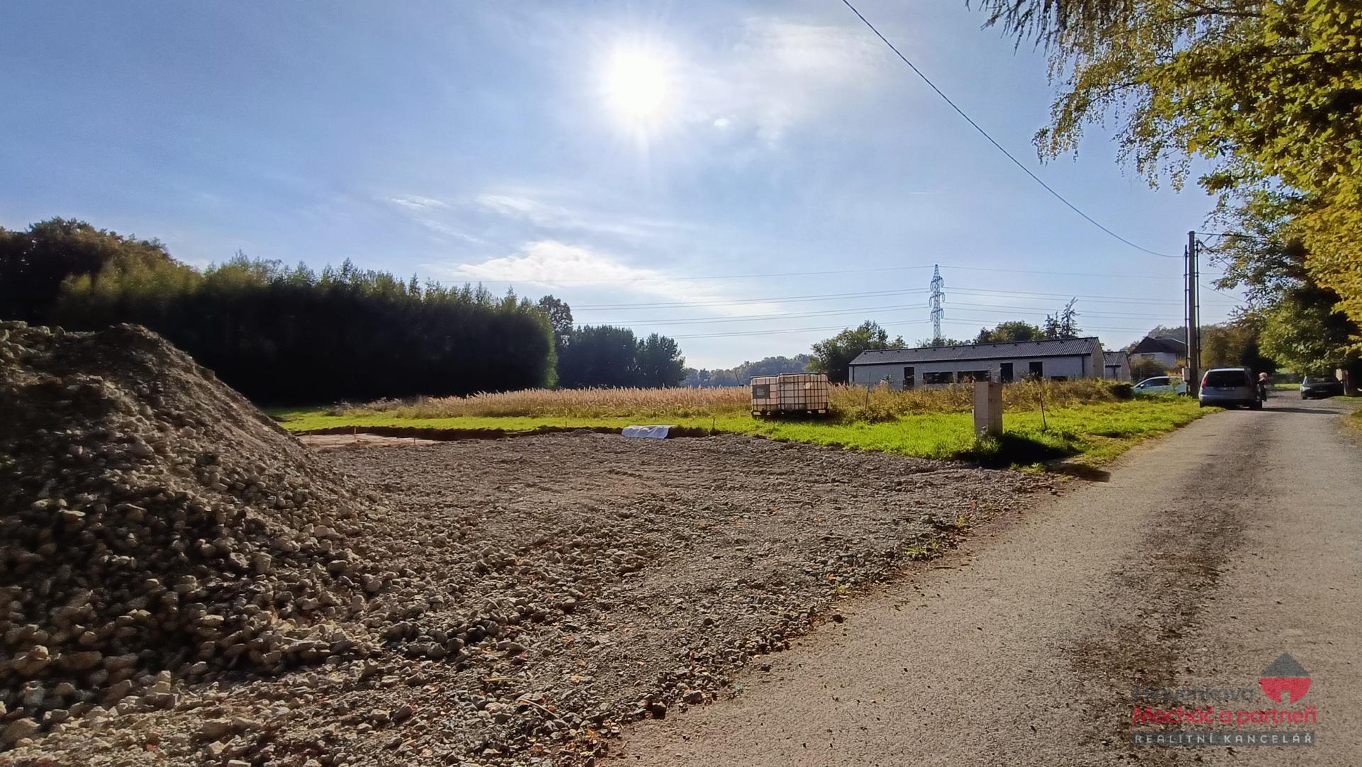 Prodej pozemku 1136 m&sup2;, Rakovec, Český Těšín – Dolní Žukov